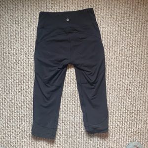 Lululemon cropped mesh pants size 6